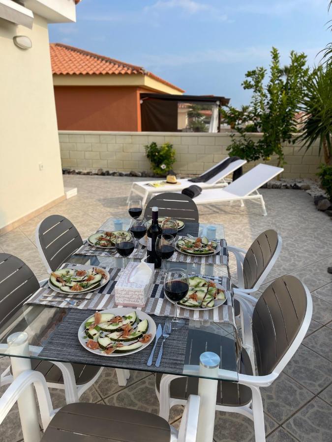 Villa Erna Relax Dream Holiday 칼라오살바헤 외부 사진